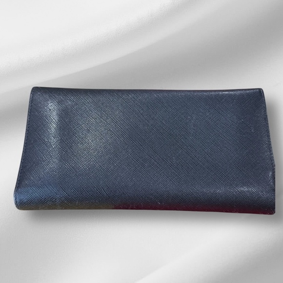 Salvatore Ferragamo Gancini Logo Black Saffiano Leather Long Wallet EUC - Picture 9 of 16